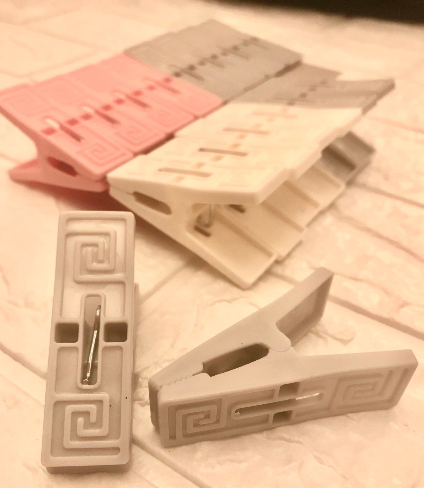 16-Pc Clothes Pegs