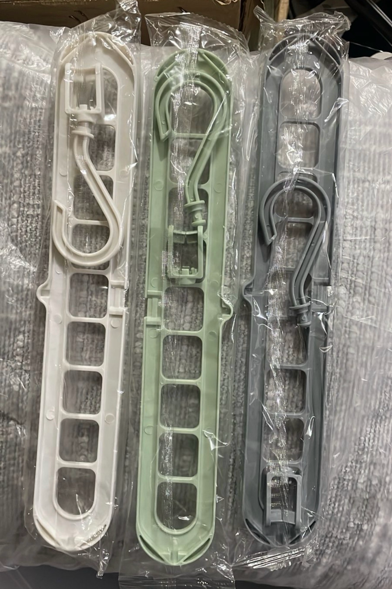 1-Pc Multi Port Hanger