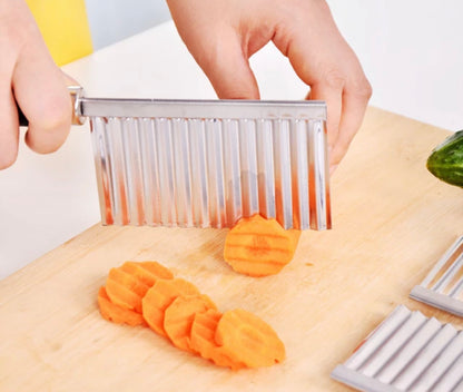 Wavy Blade Cutter