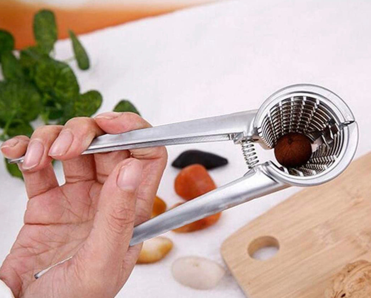 Nut Cracker