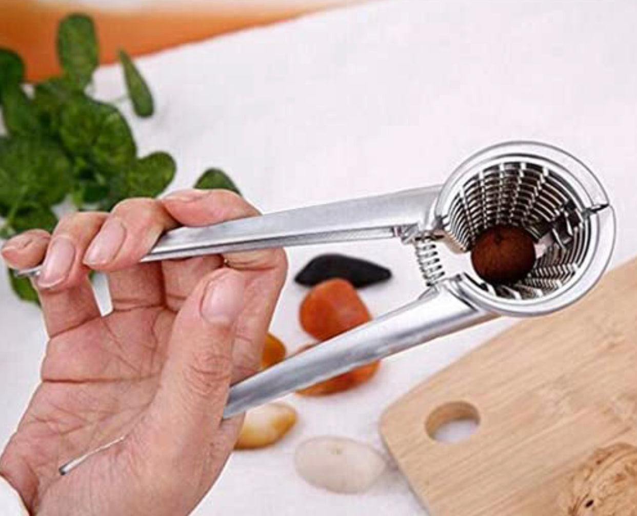 Nut Cracker
