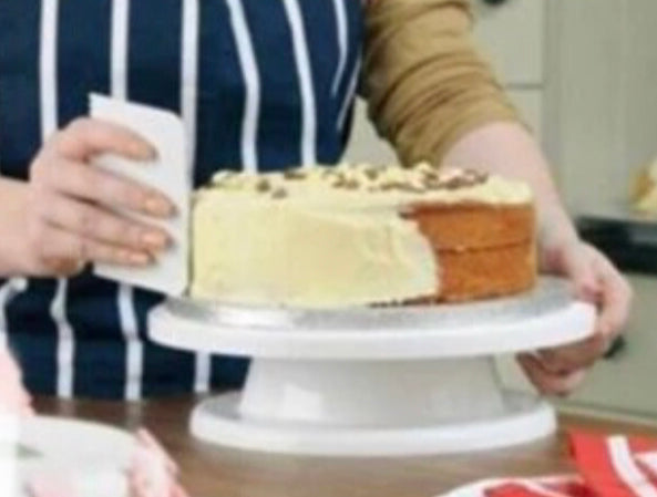 Rotating Cake Stand