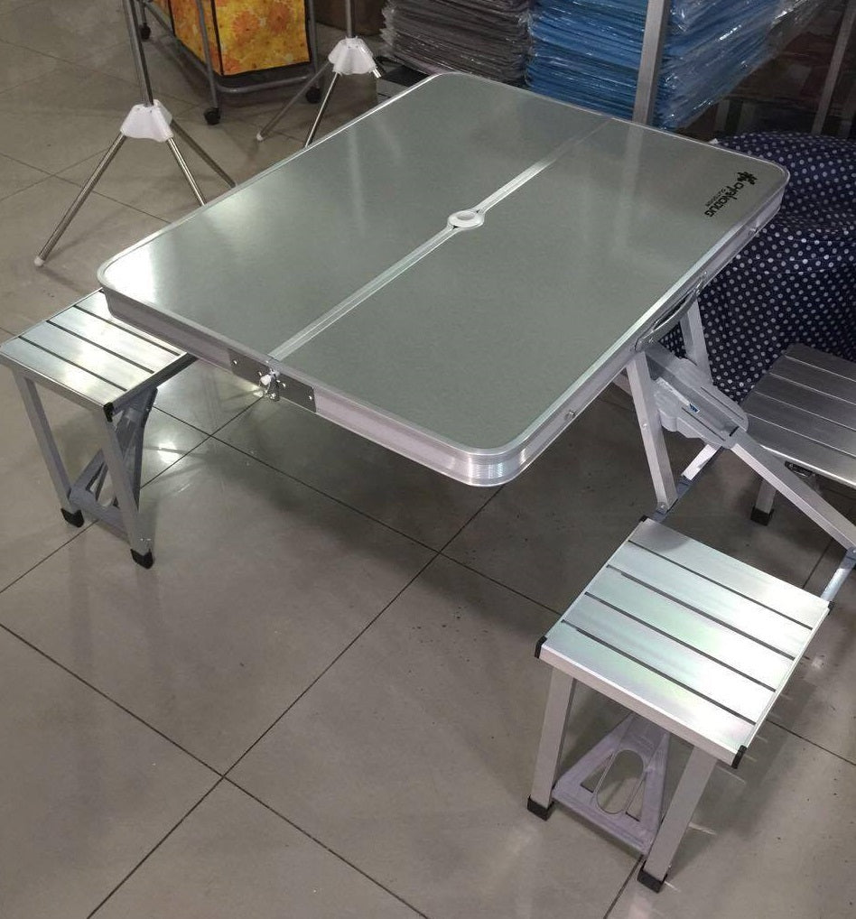 Table With 4 Seats