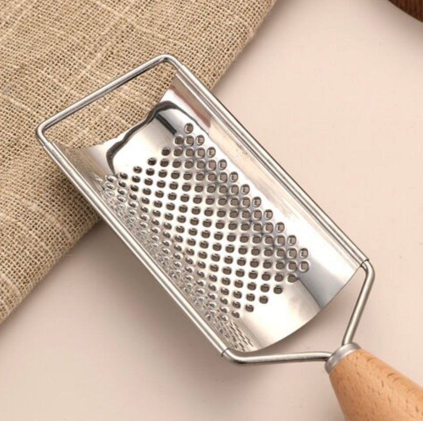 Curved Grater