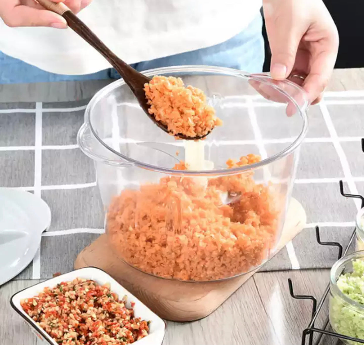 Hand-Press Chopper