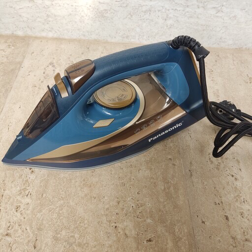 Steam Iron (MS-4141)