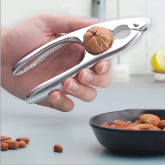 Nut Cracker (M-506)
