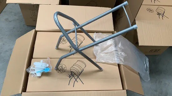 Metallic Bottle Stand
