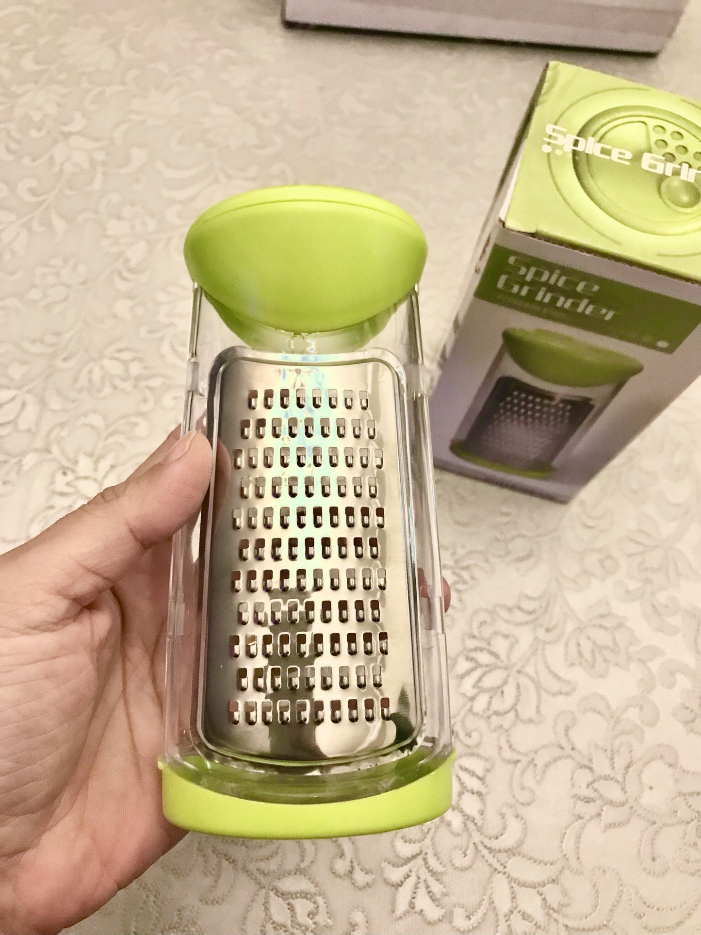 Shaker Head Grater
