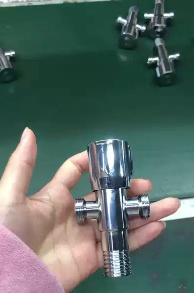 Double-Angle Valve