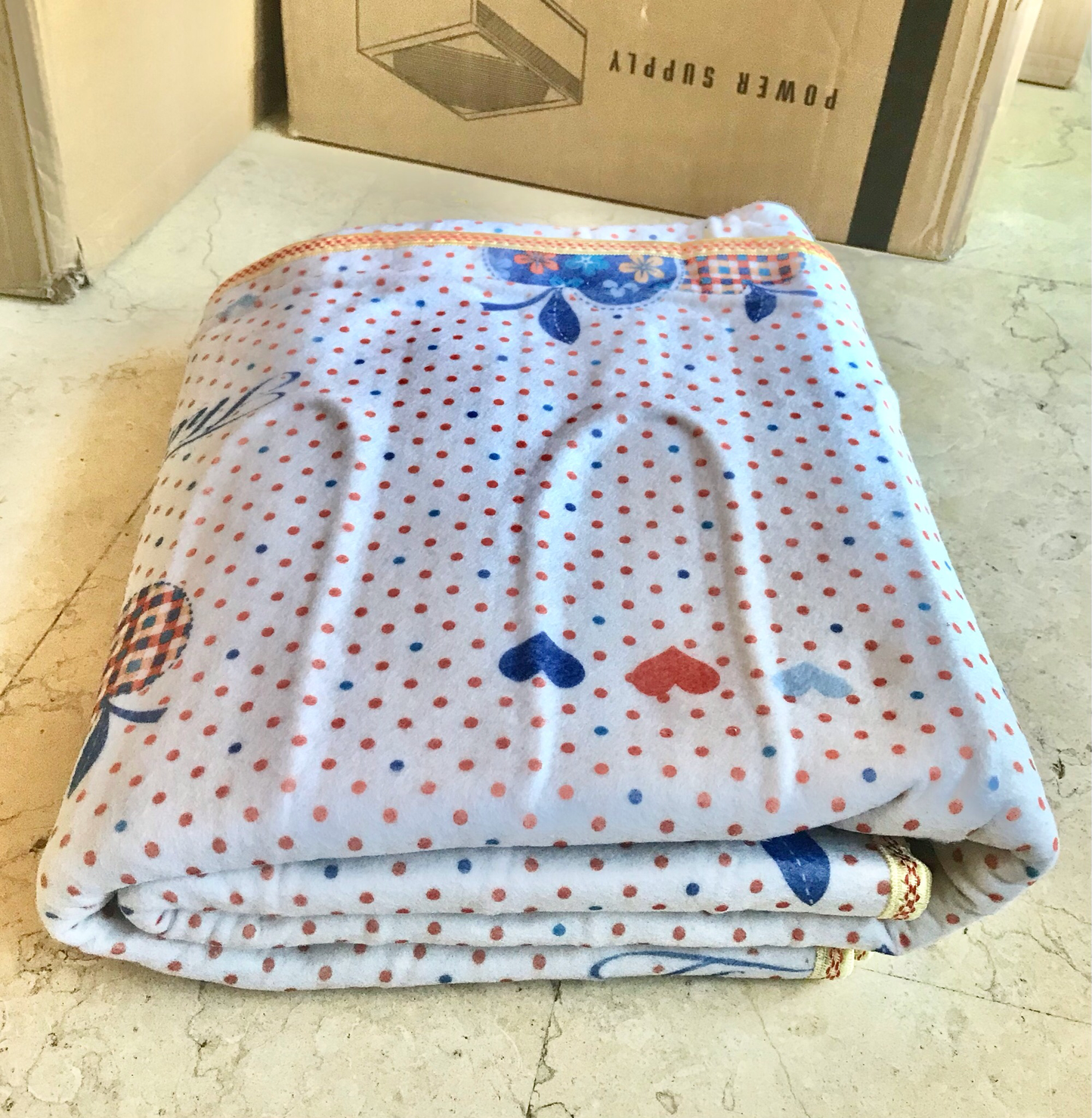 Electric Blanket (150x180cm) - Random Color