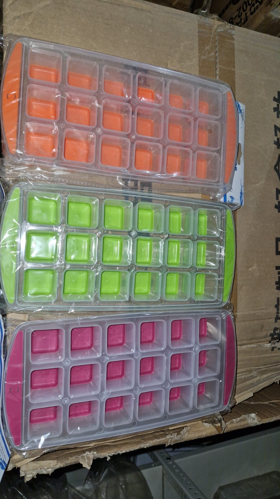 Pop-Up Ice Tray