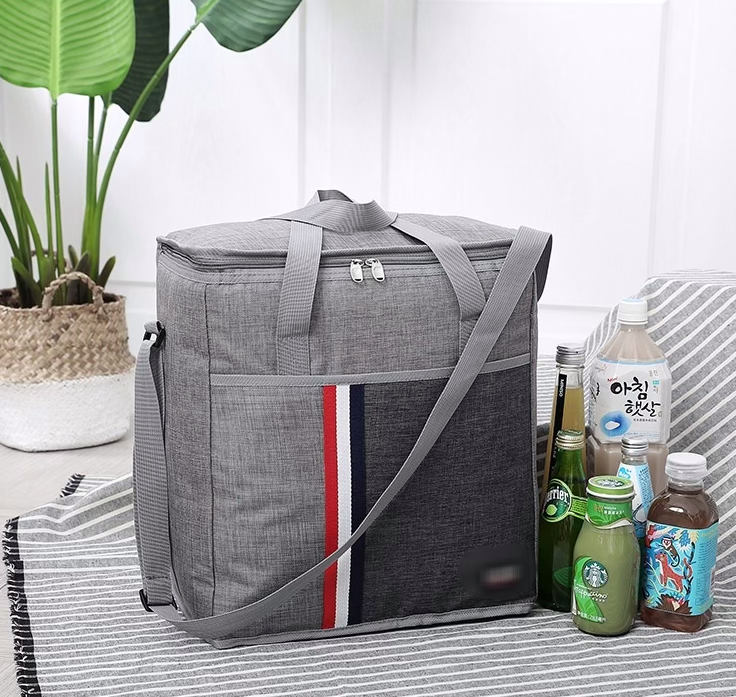 Insulated Lunch Bag (Burgundy)