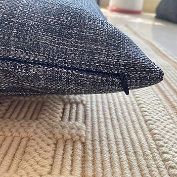 Cushion (Gray)