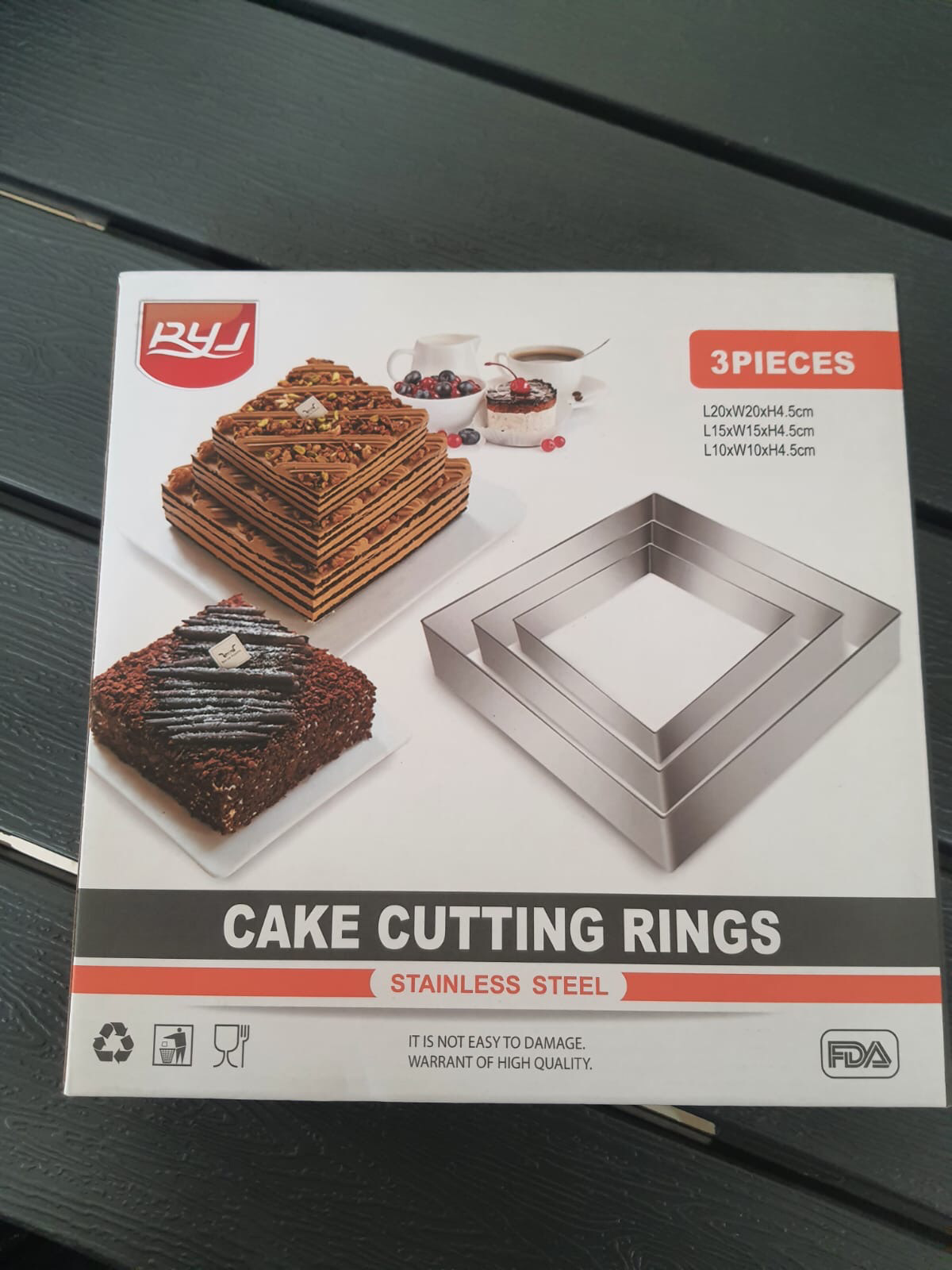 Square Rings (F003)