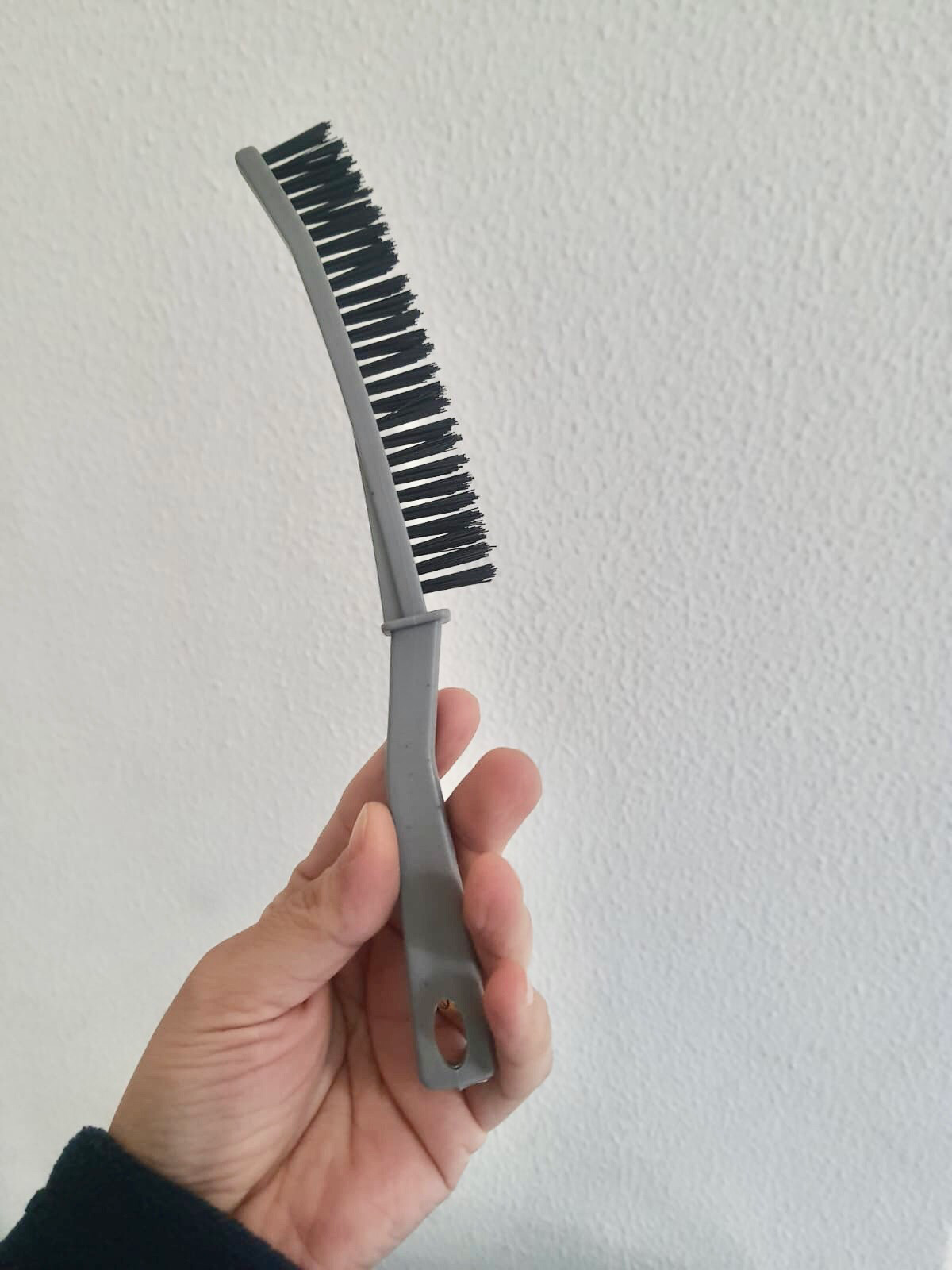 Slim Cleaning Brush