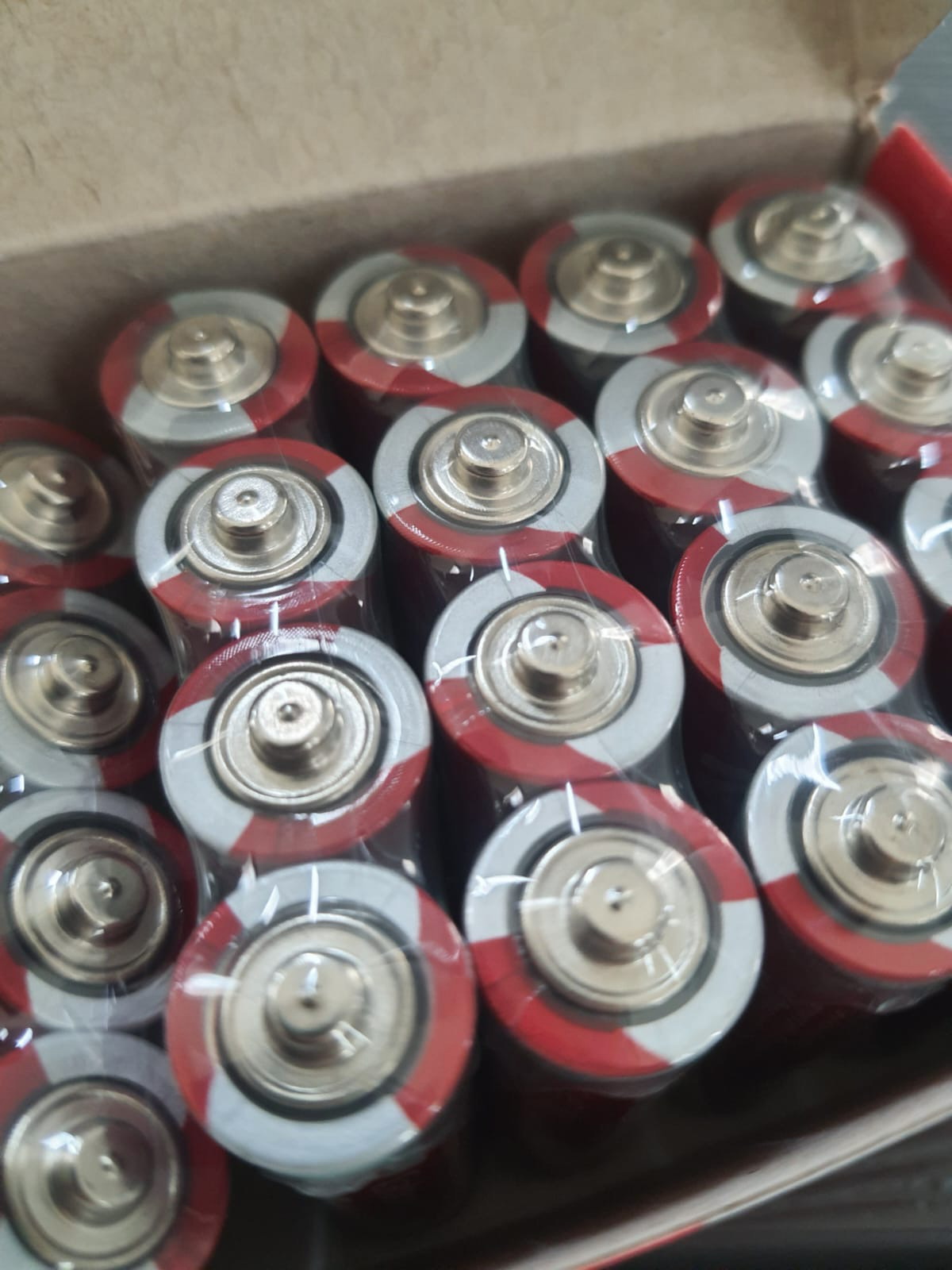 40-Pc AA Batteries