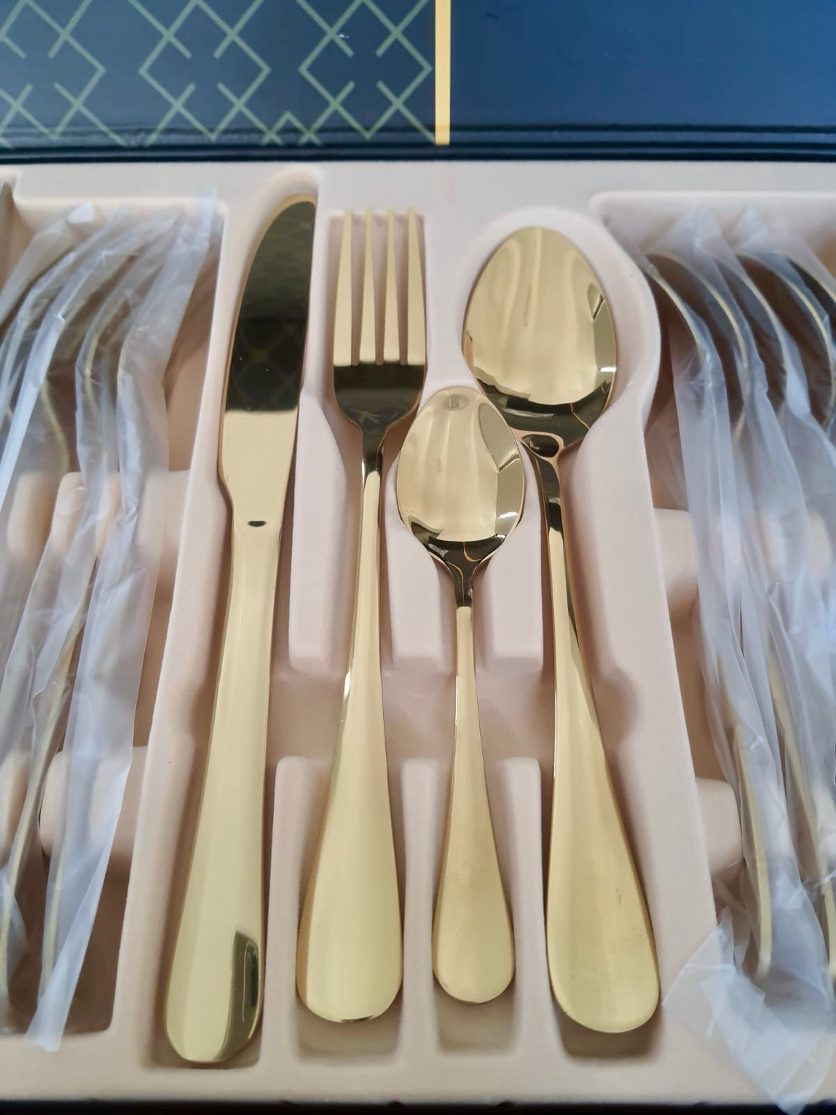 Cutlery Set (Golden)