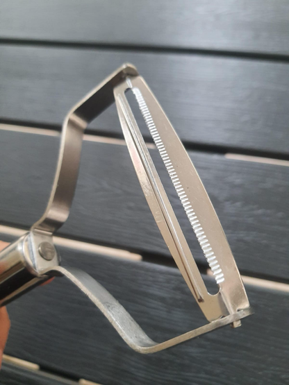 2-in-1 Peeler (F-36)