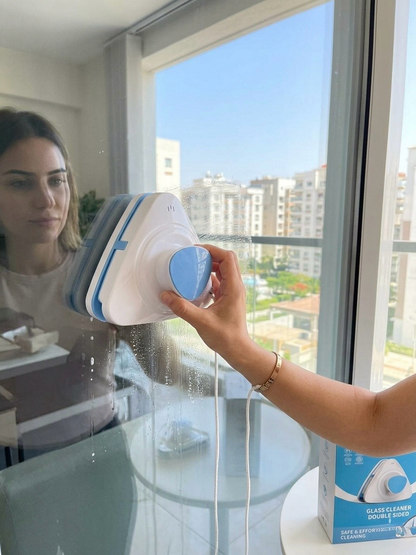 Magnetic Glass Cleaner