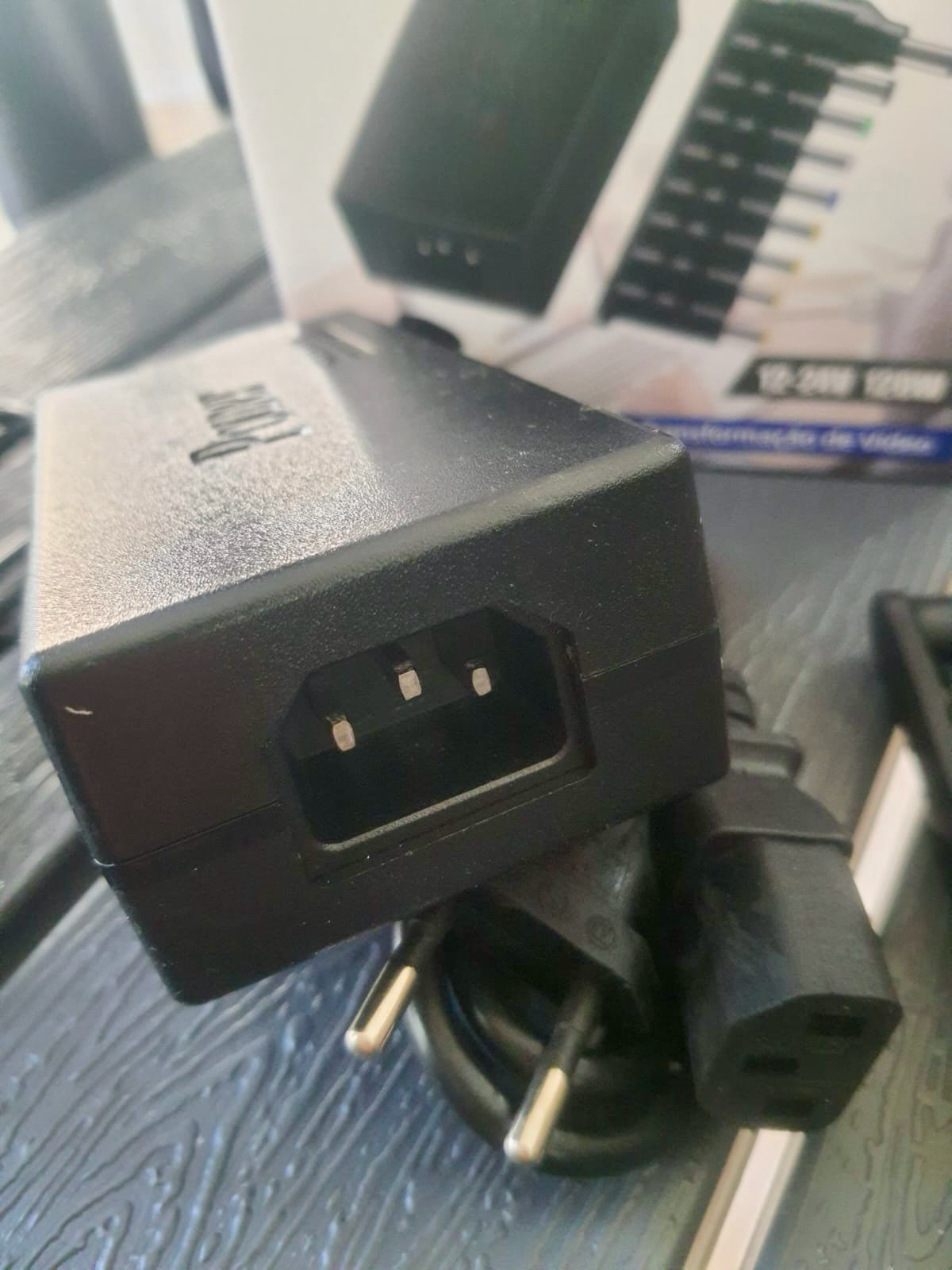 Universal Adapter