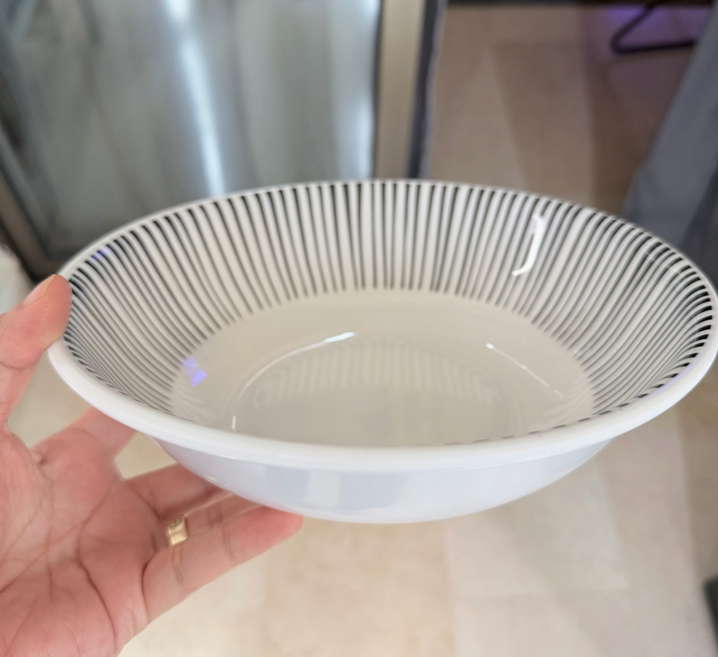 1-Pc 8.75” Melamine Salad Bowl (BET-B509)