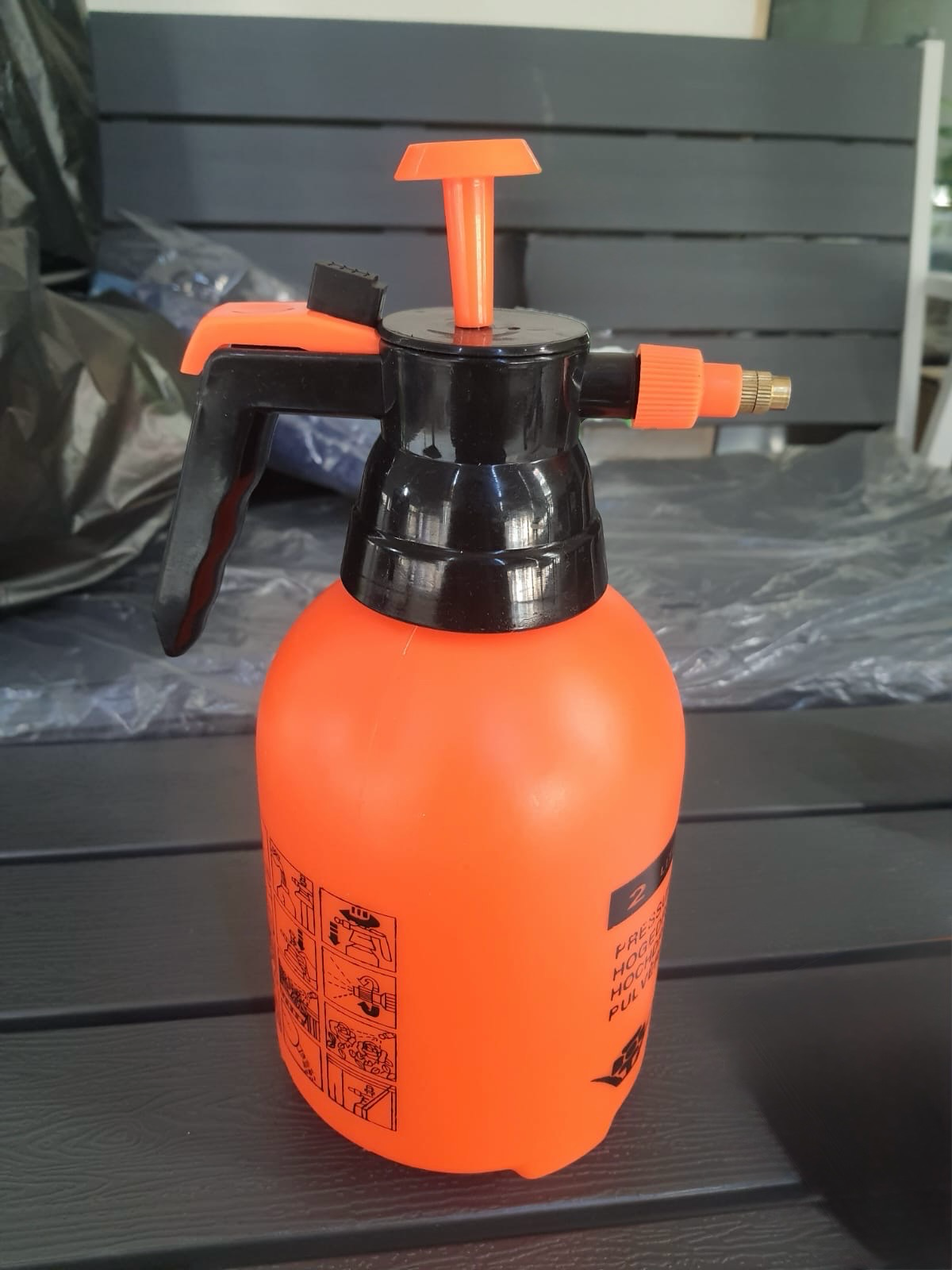 2L Pump Sprayer