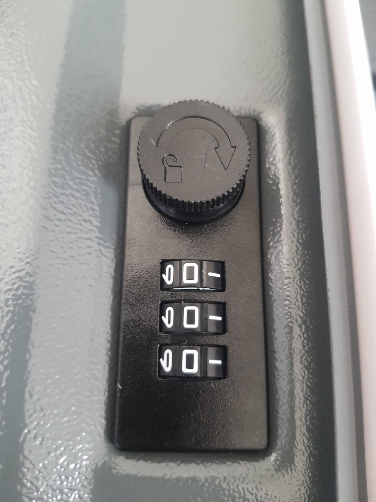 Small Dictionary Booksafe